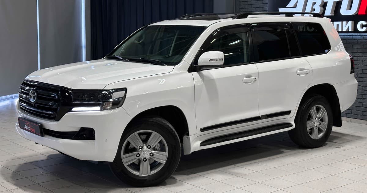 Toyota Land Cruiser 200 - 2